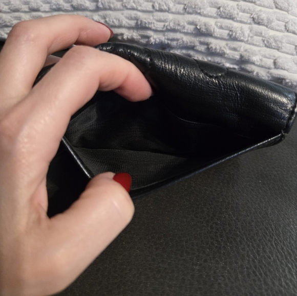 Saint Laurent Heart Flap Card Holder Wallet Black - Picture 6 of 8